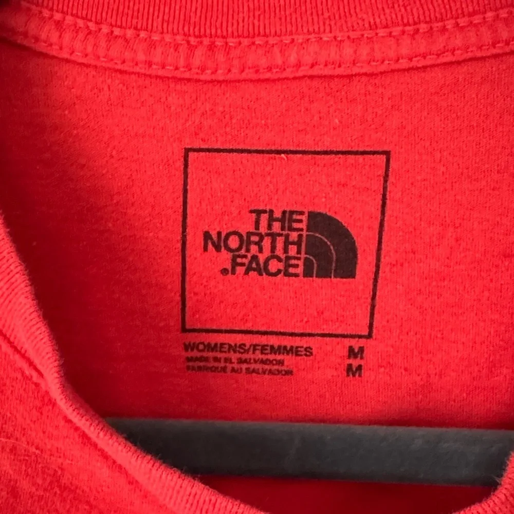 The North Face Vibrant Coral Short Sleeve Tee - Picture 2 of 3